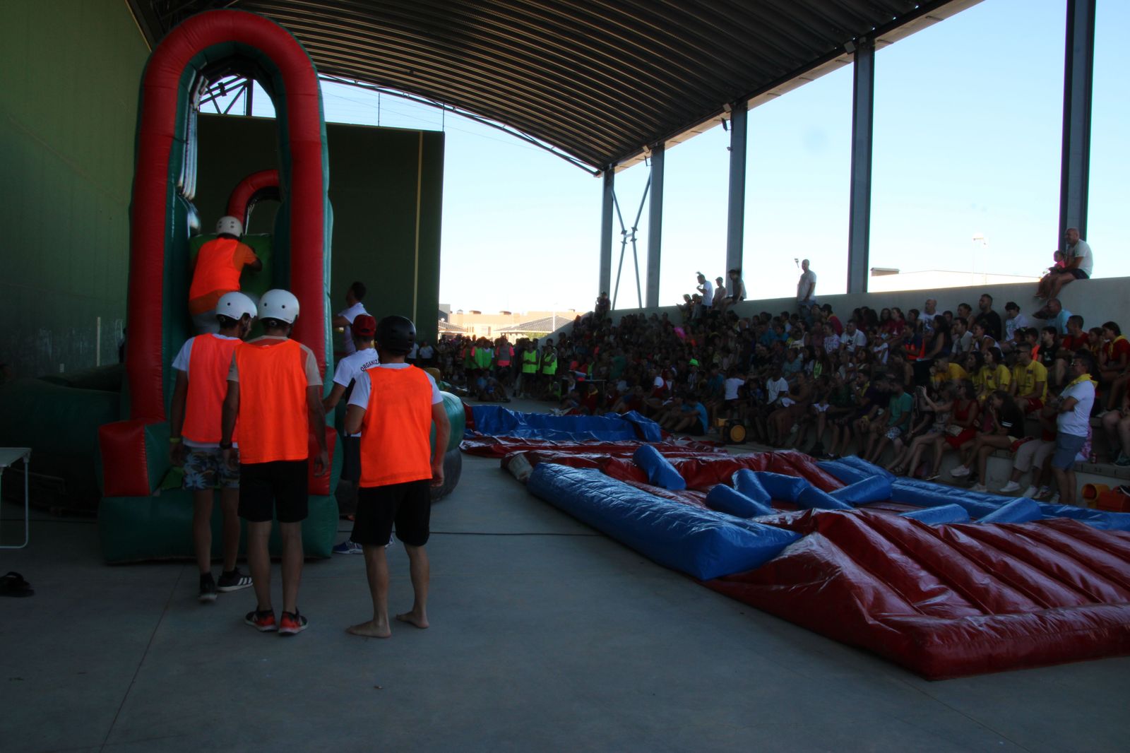 humor-amarillo-en-castellanos-de-moriscos-43