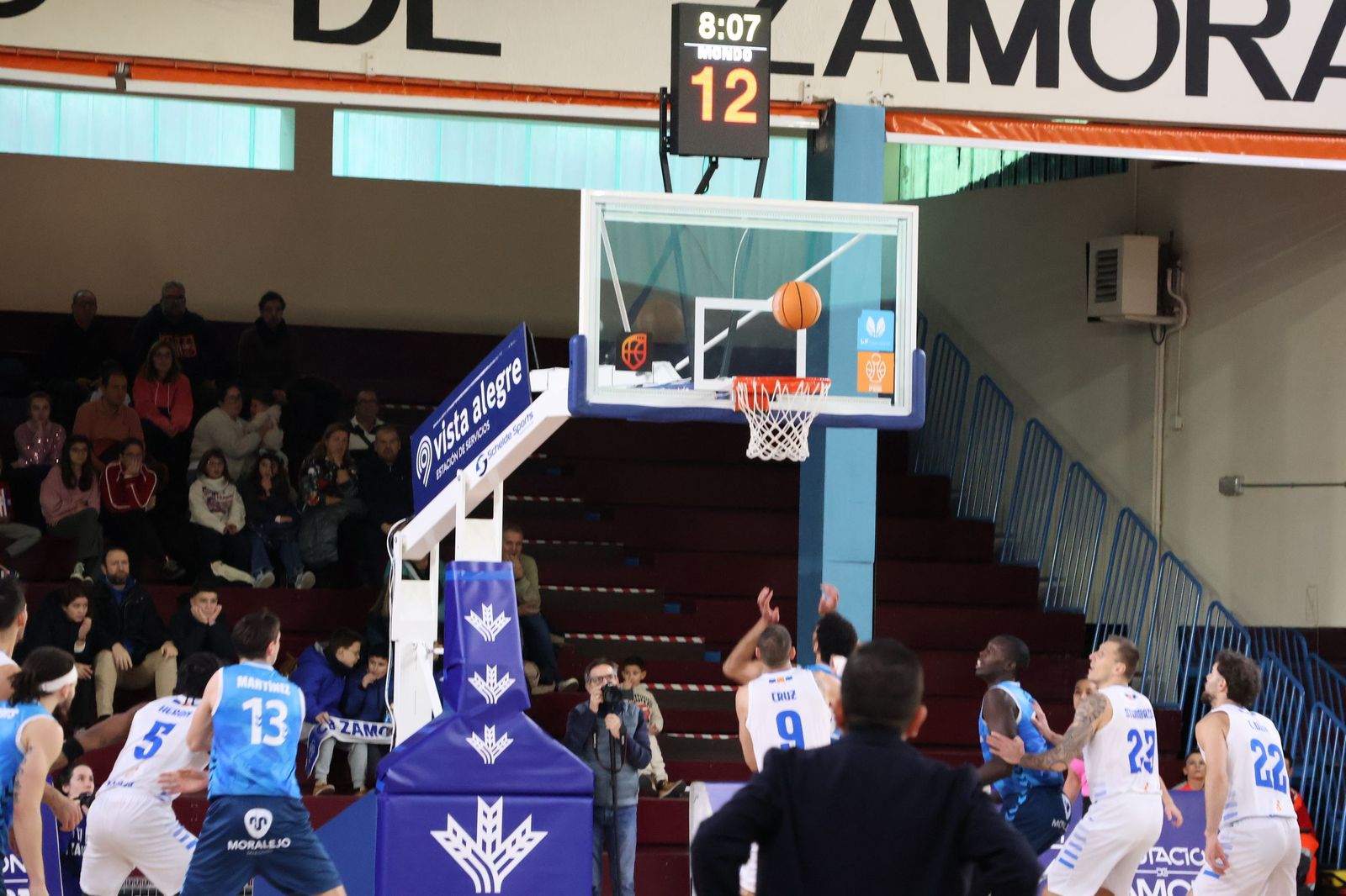 GALERÍA | El CB Zamora recibe al Melilla Baloncesto en busca de la victoria en su primer partido del año