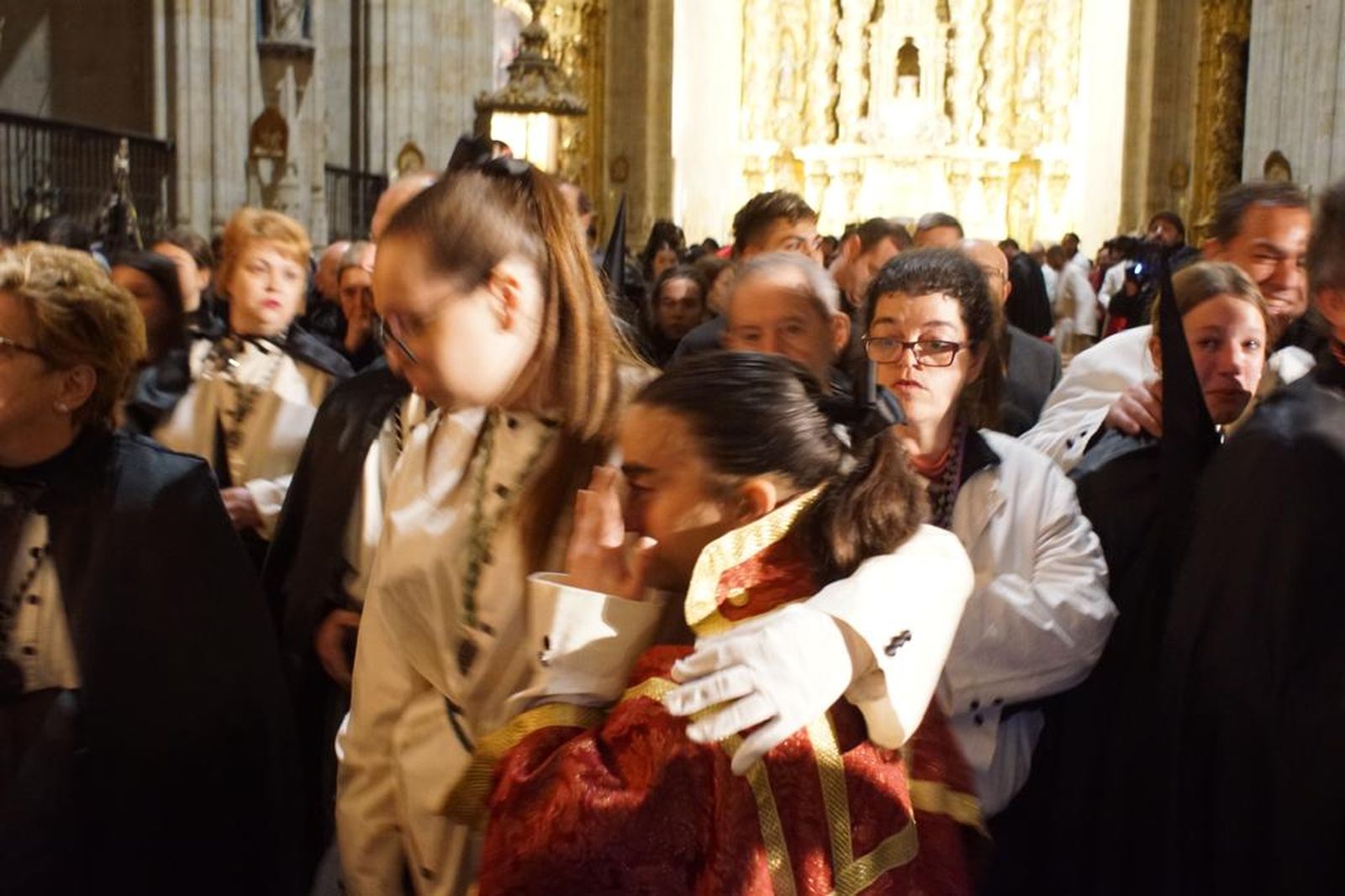 suspendida-por-la-lluvia-la-procesion-de-la-hermandad-dominicana-9
