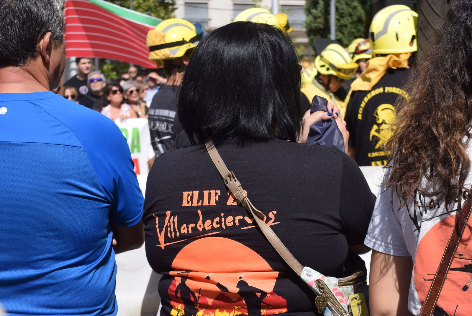 Concentración para reclamar "respeto y justicia" para Zamora tras los incendios