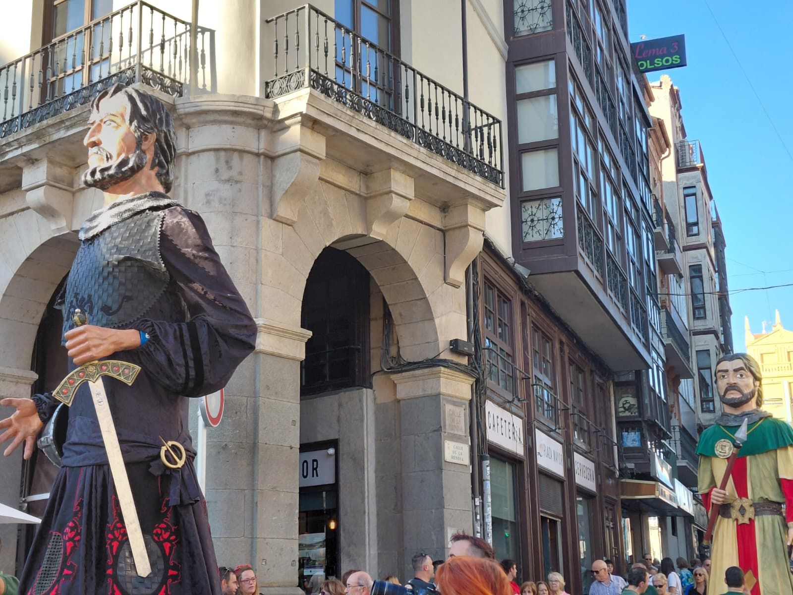 Pasacalles de Cabezudos y Gigantes “El cerco de Zamora” de Capitonis Durii 2025