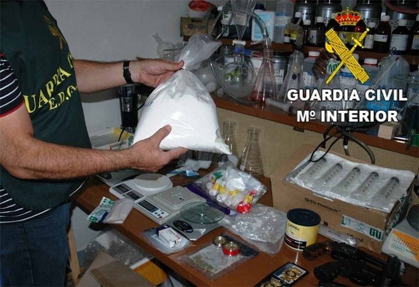 Desmantelado un laboratorio de drogas sintéticas en Moraleja del Vino