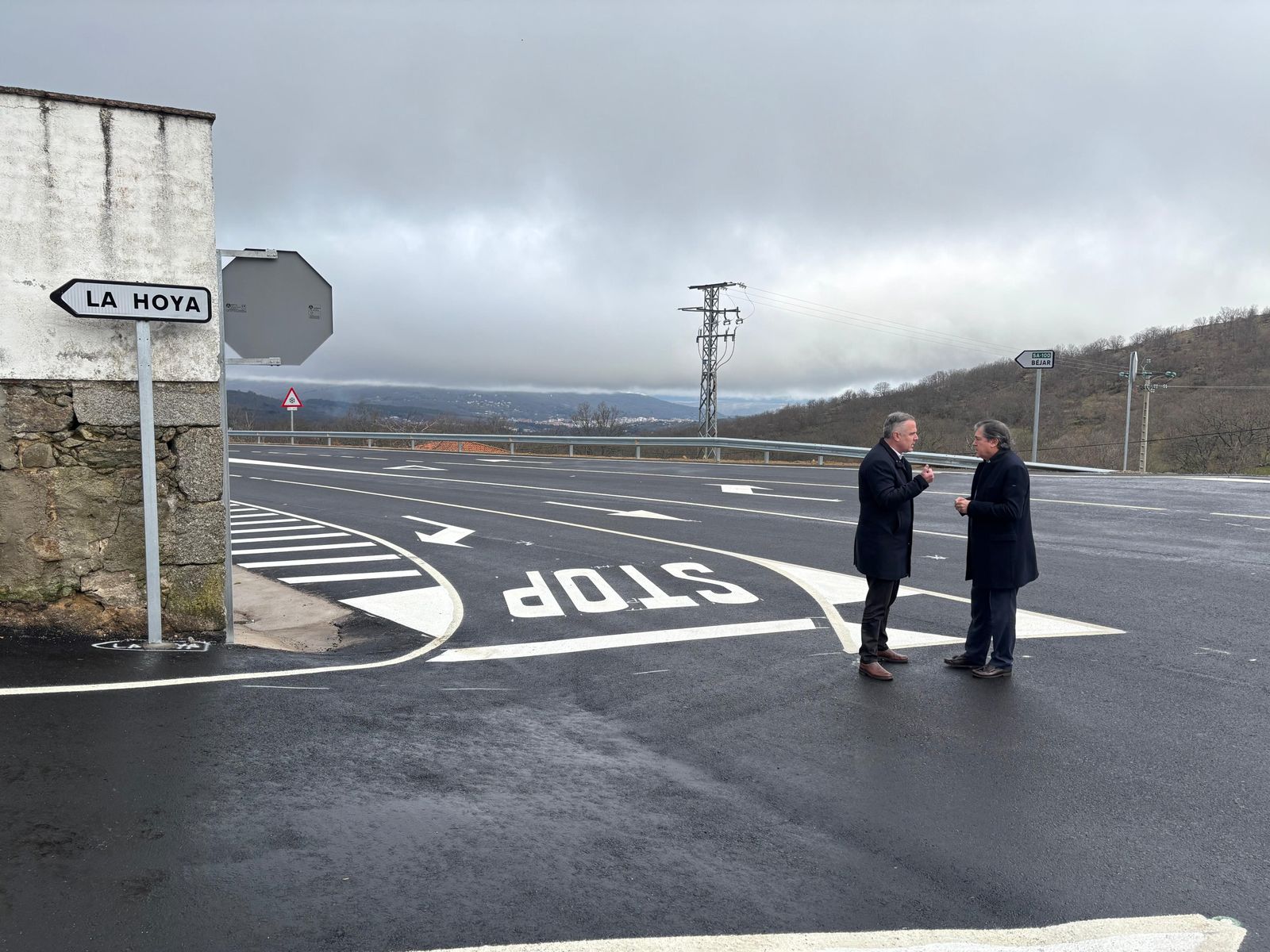 Terminan las obras de la carretera de la acceso a La Hoya