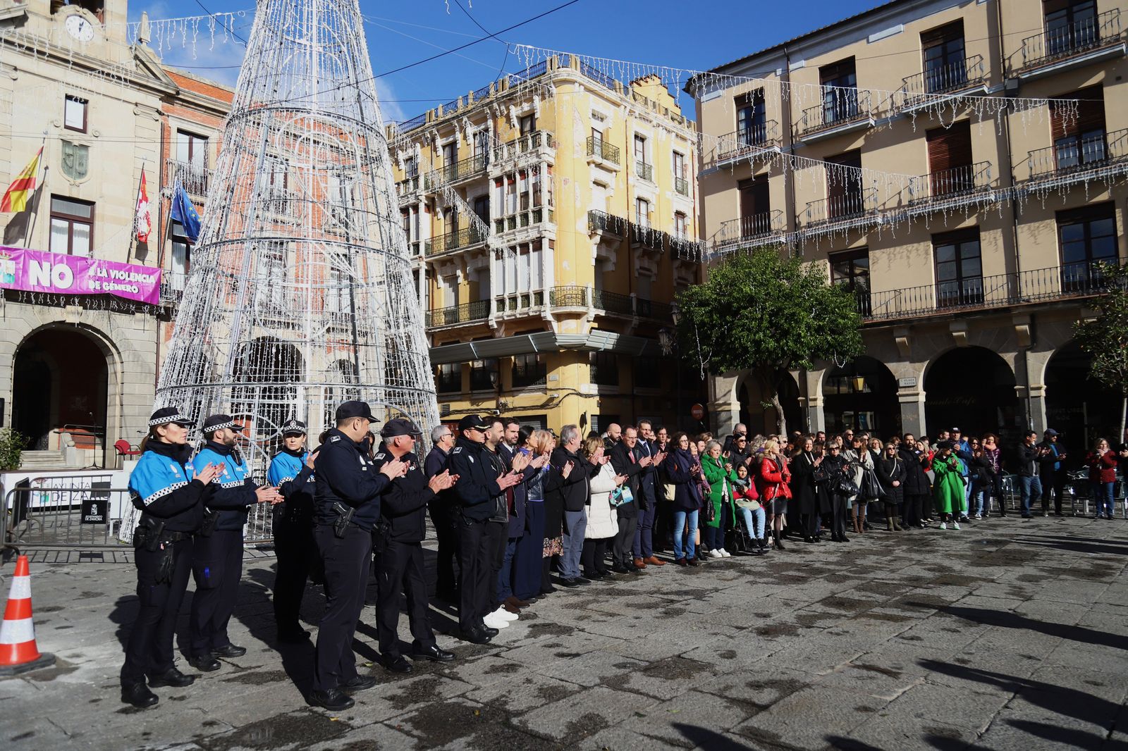 Acto insitucional por el 25 N en Zamora