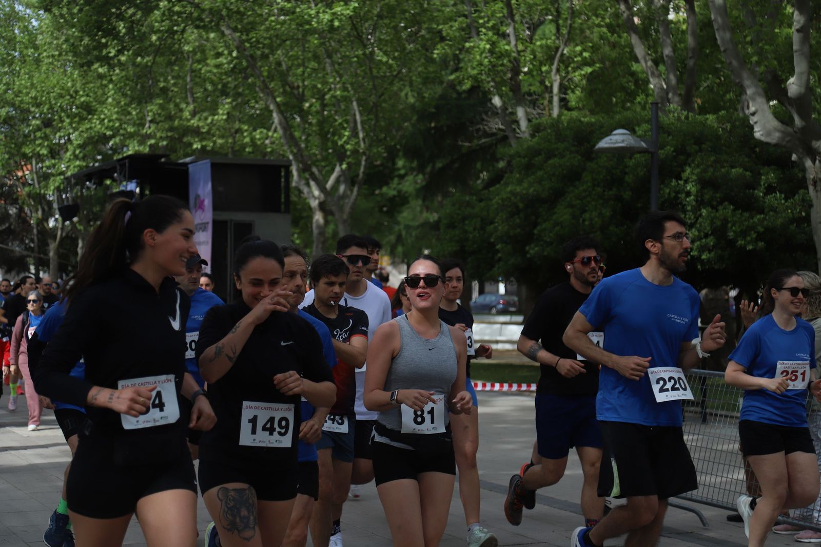 Carrera y marcha por el Día de Castilla y León en Zamora