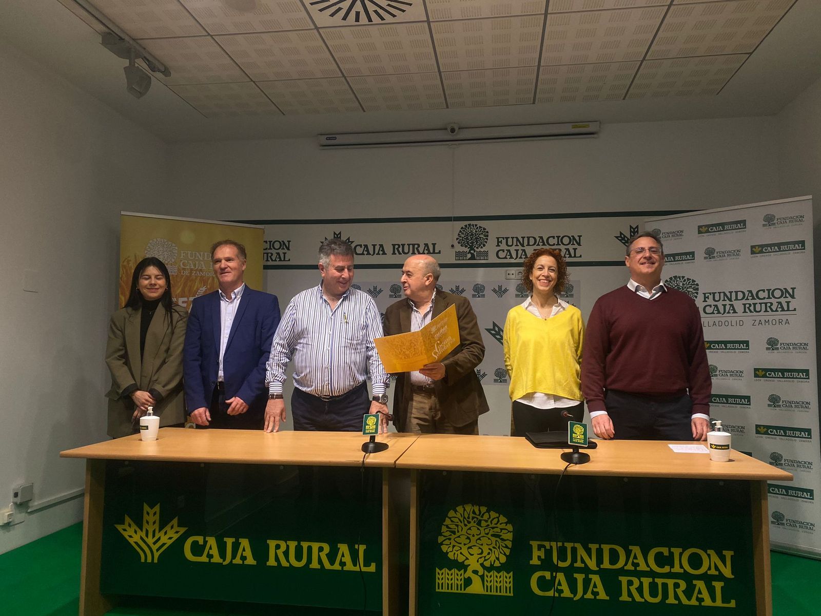 Un instante de la rueda de la prensa