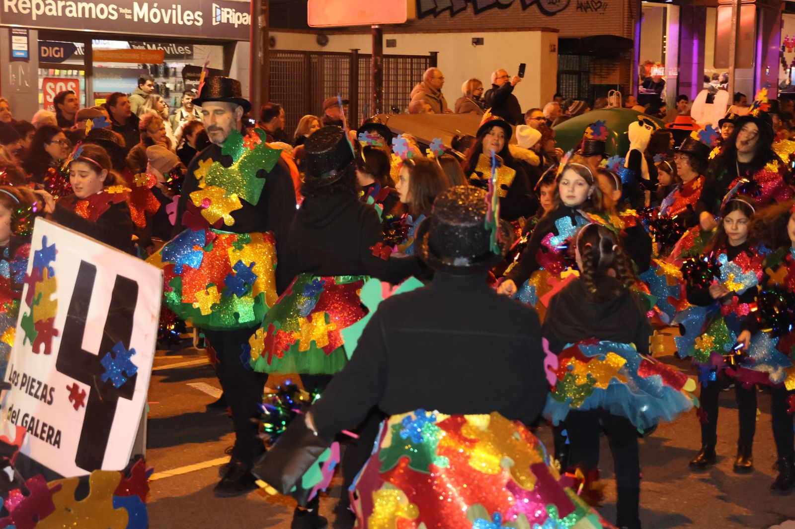 GALERÍA | Disfruta de las imágenes del colorido desfile de Carnaval en Zamora