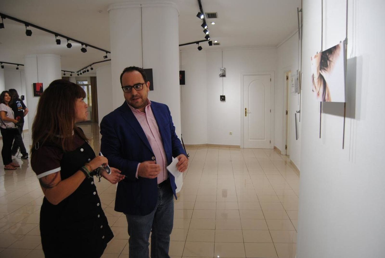 La nueva exposición del Espacio Joven juega con la interpretación a través de 'Desórdenes'