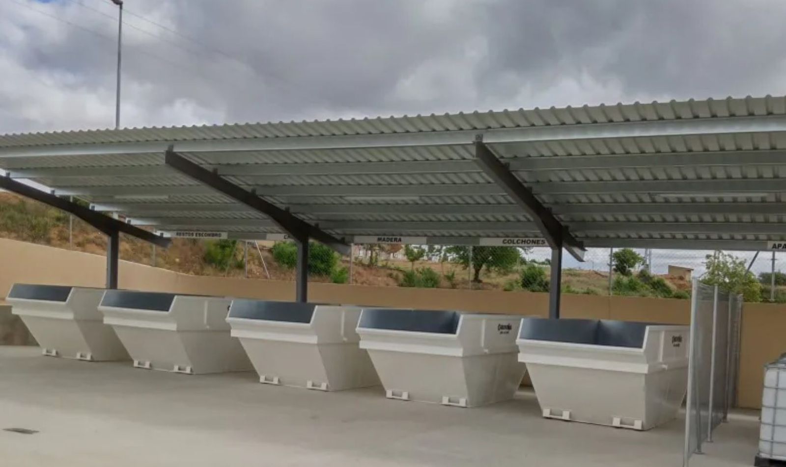 Punto limpio de Pobladura del Valle. FOTO: Benavente Digital