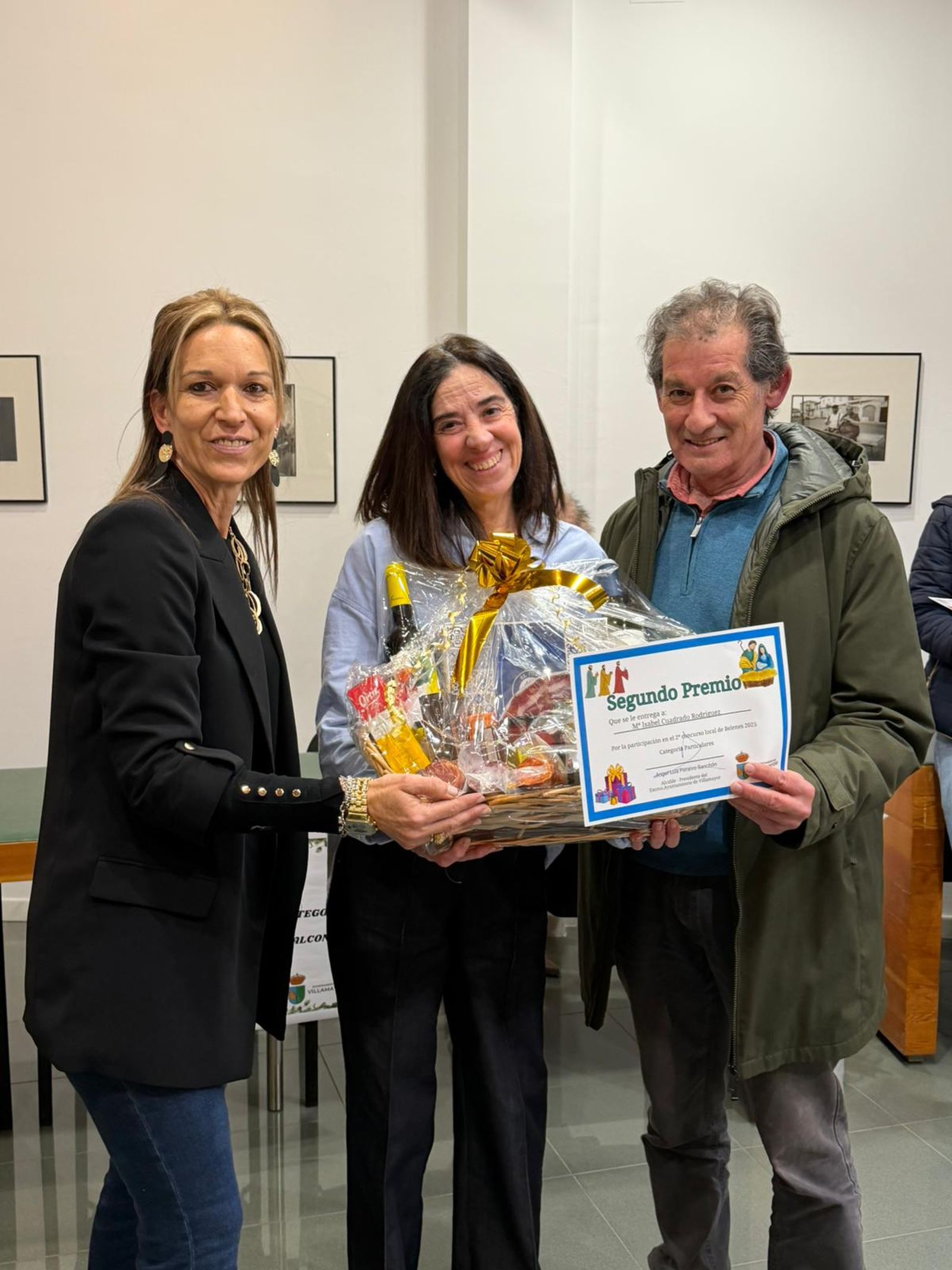 Villamayor entrega los premios de los concursos de decoración navideña y belenes