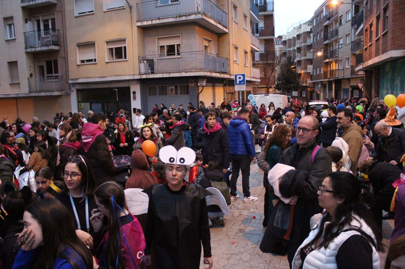 desfile-de-disfraces-de-carnaval-del-barrio-del-oeste-22