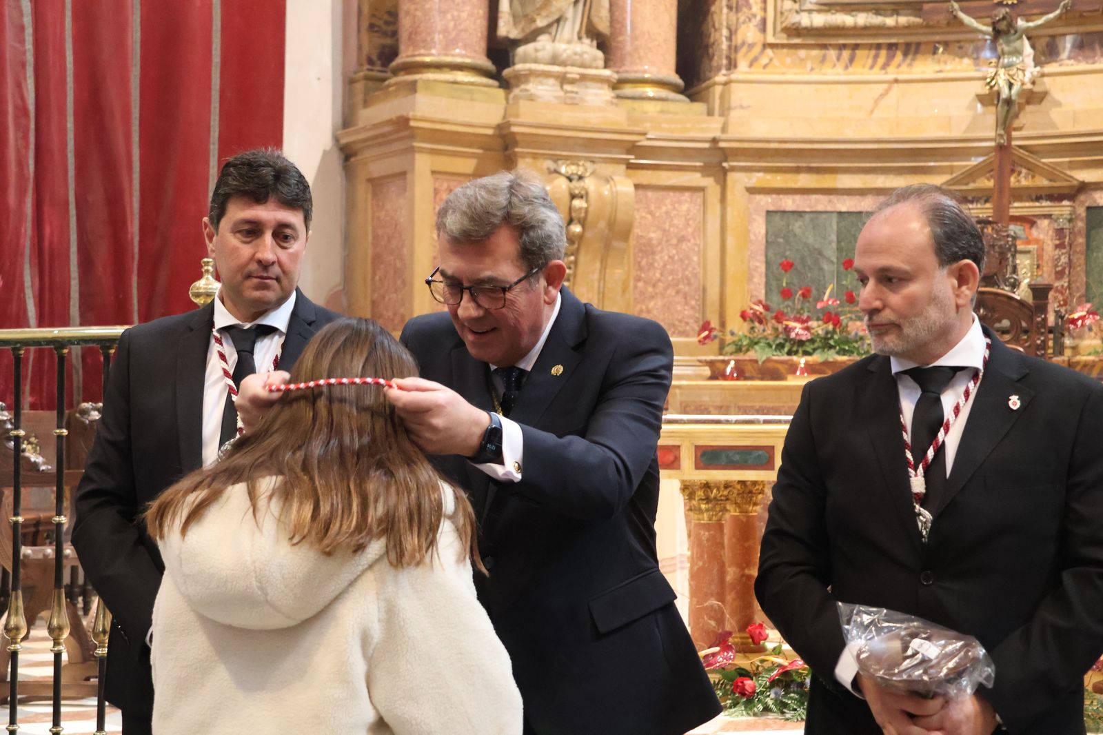 entrada-de-nuevos-hermanos-de-la-cofradia-del-silencio-22