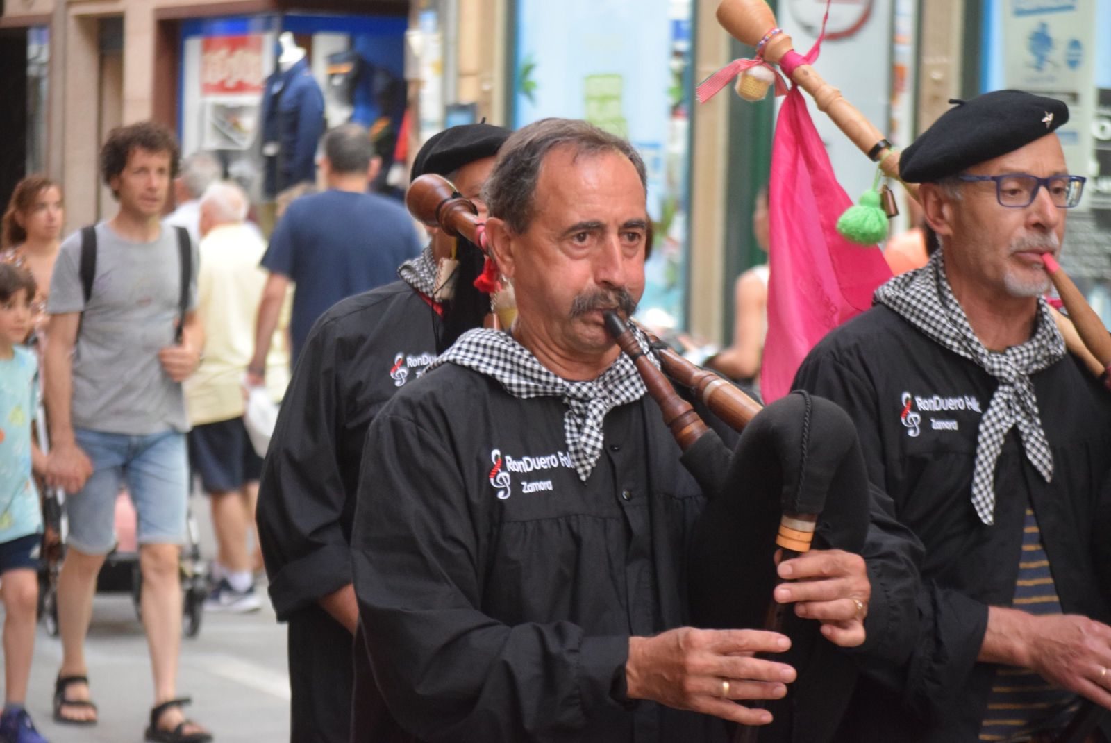 grupo-ronduero-en-la-xxx-muestra-de-folklore-16