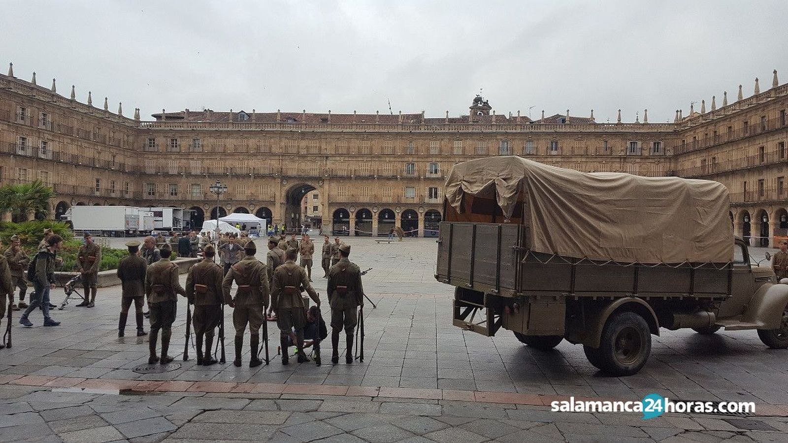 Película Amenábar Mientras dure la guerra Plaza Mayor (4)