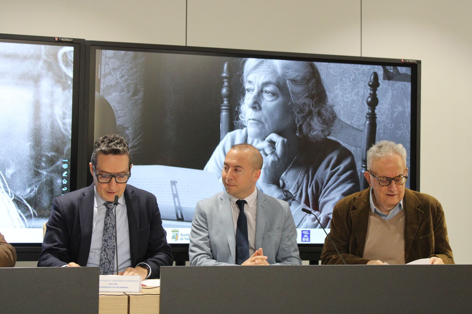 presentacion-de-las-actividades-del-centenario-del-nacimiento-de-la-escritora-carmen-martin-gaite-12