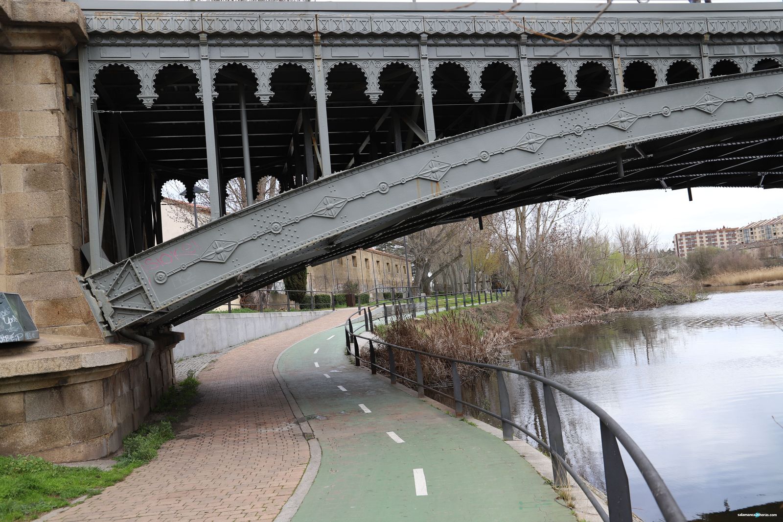 Carril Bici Paseo Fluvial  (6)