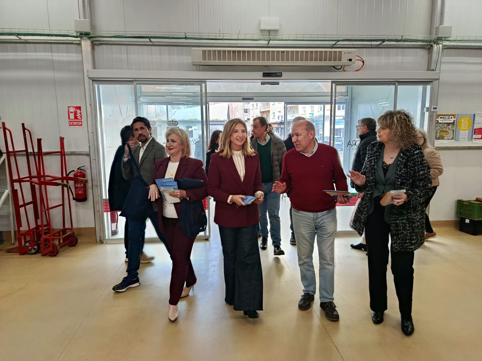 EL PP de Zamora visita el Mercado de Abastos Provisional