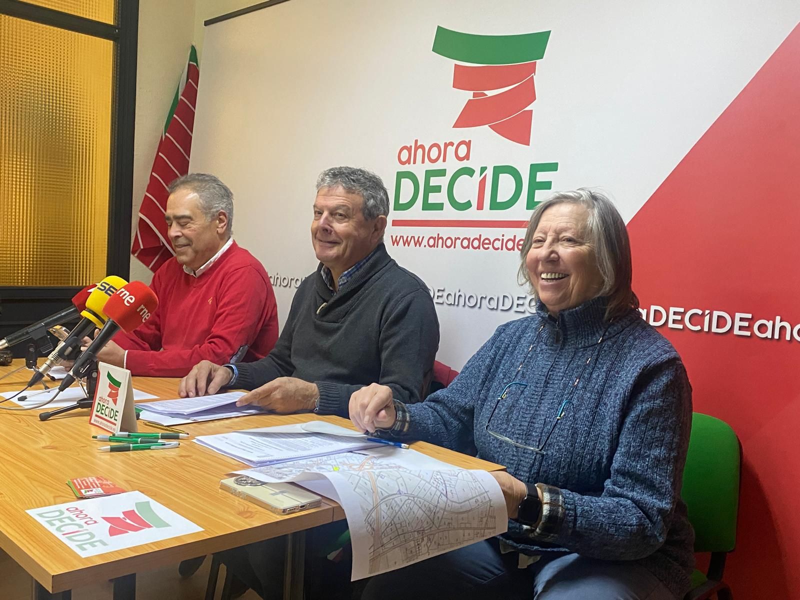 Enrique Díaz, Manuel Fuentes y Pilar Sánchez en rueda de prensa