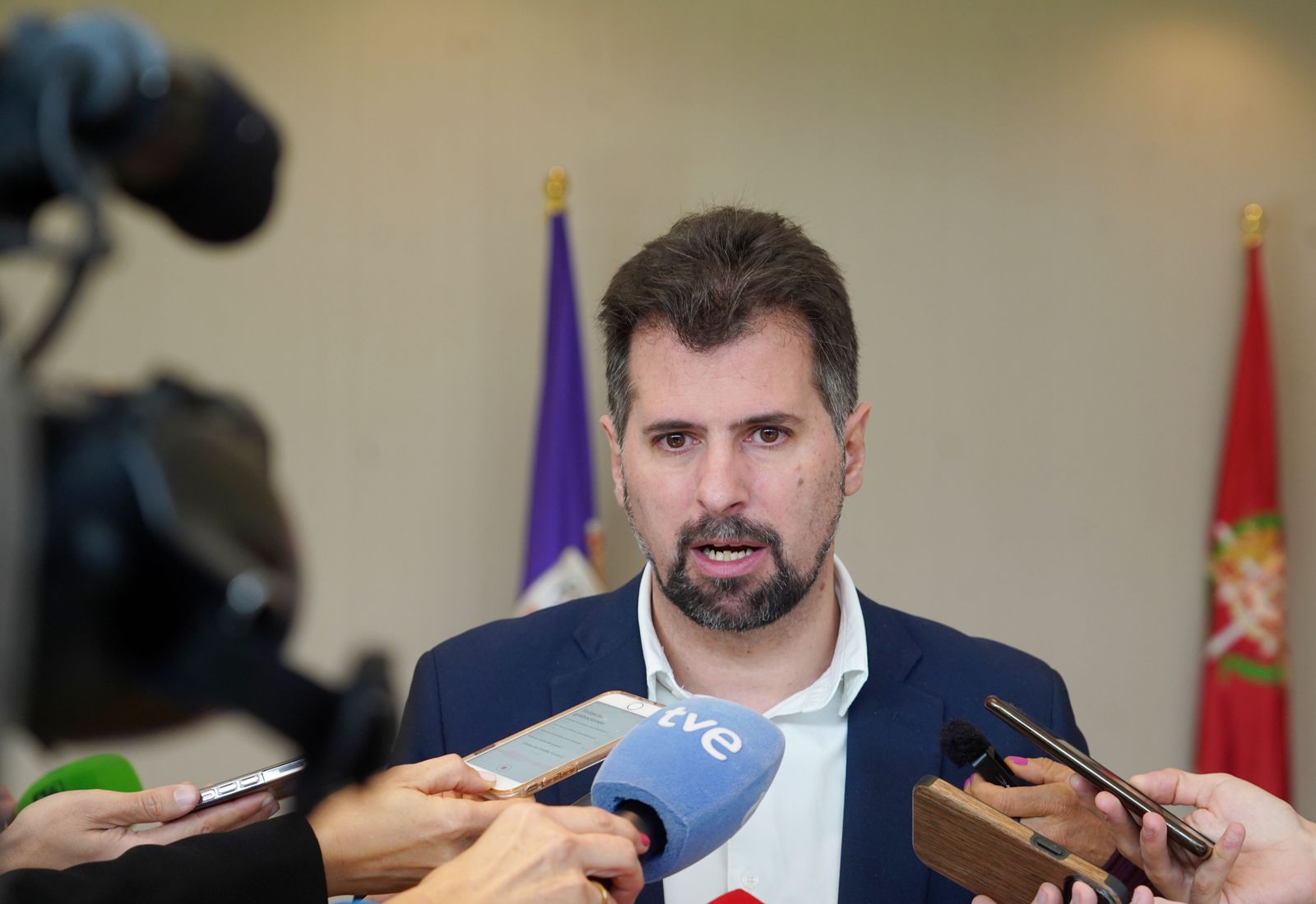 Declaraciones del portavoz socialista Luis Tudanca a causa de los efectos de la DANA. Foto Miriam Chacón. Ical