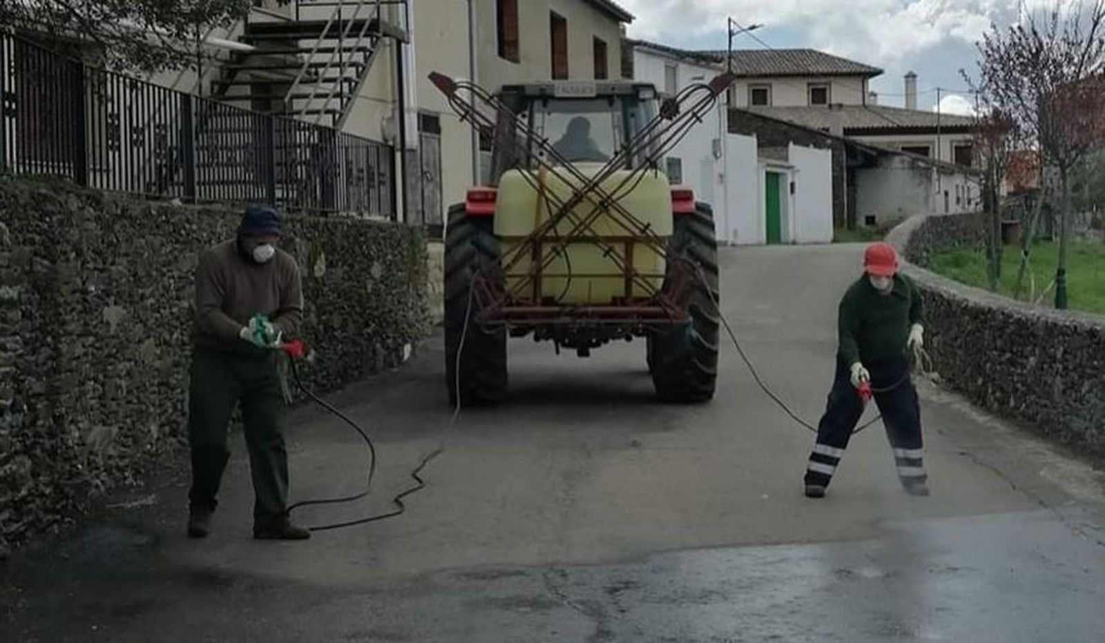FUMIGACION EN EL SAHUGO