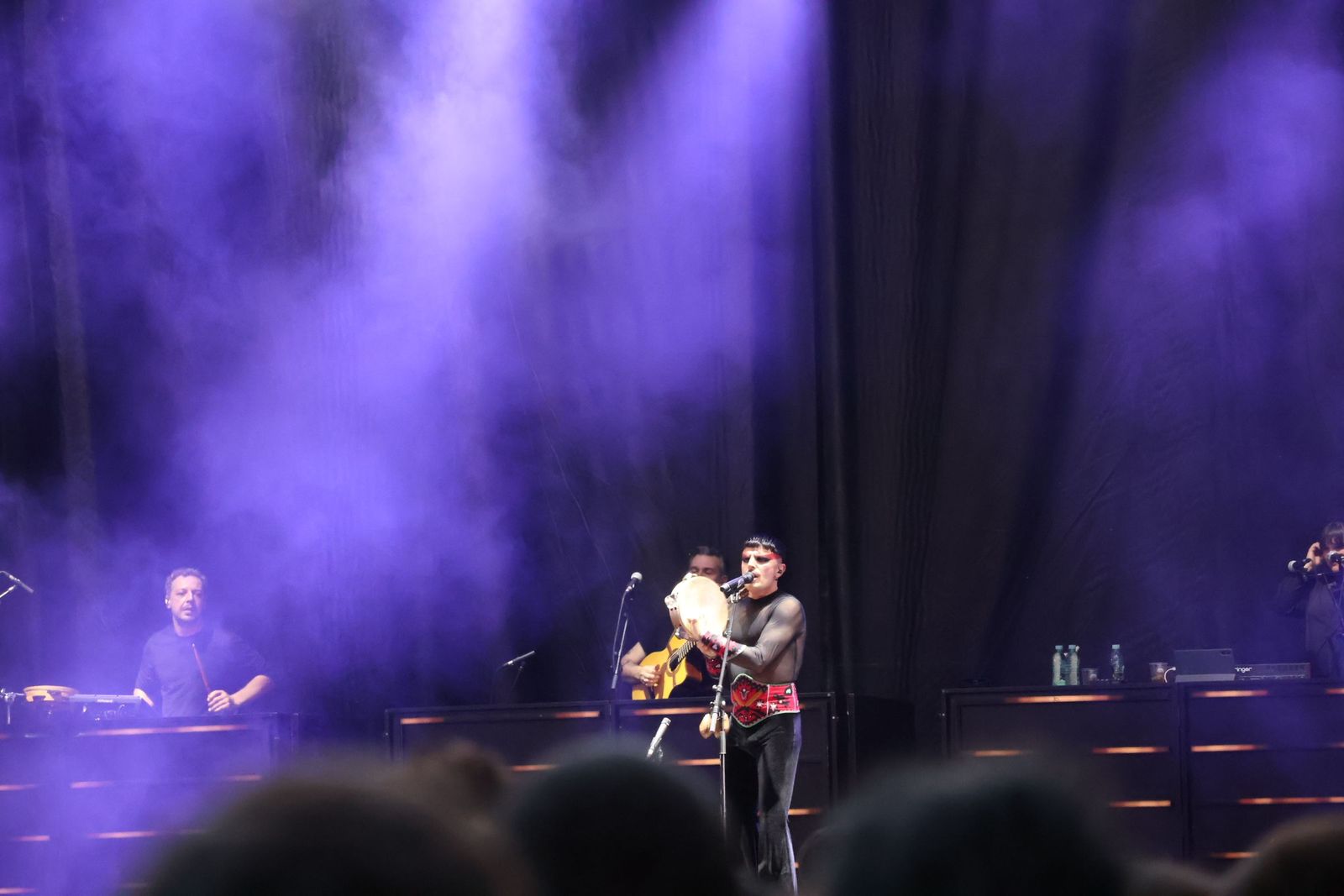 concierto-de-rodrigo-cuevas-en-la-plaza-mayor-de-zamora-8