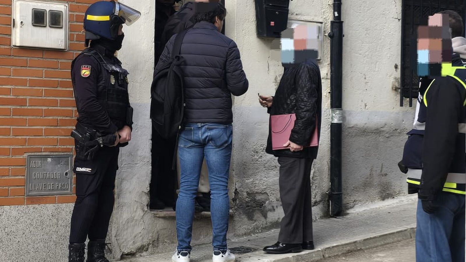 Intervención Policía Nacional calle de Santa Rosa de Lima