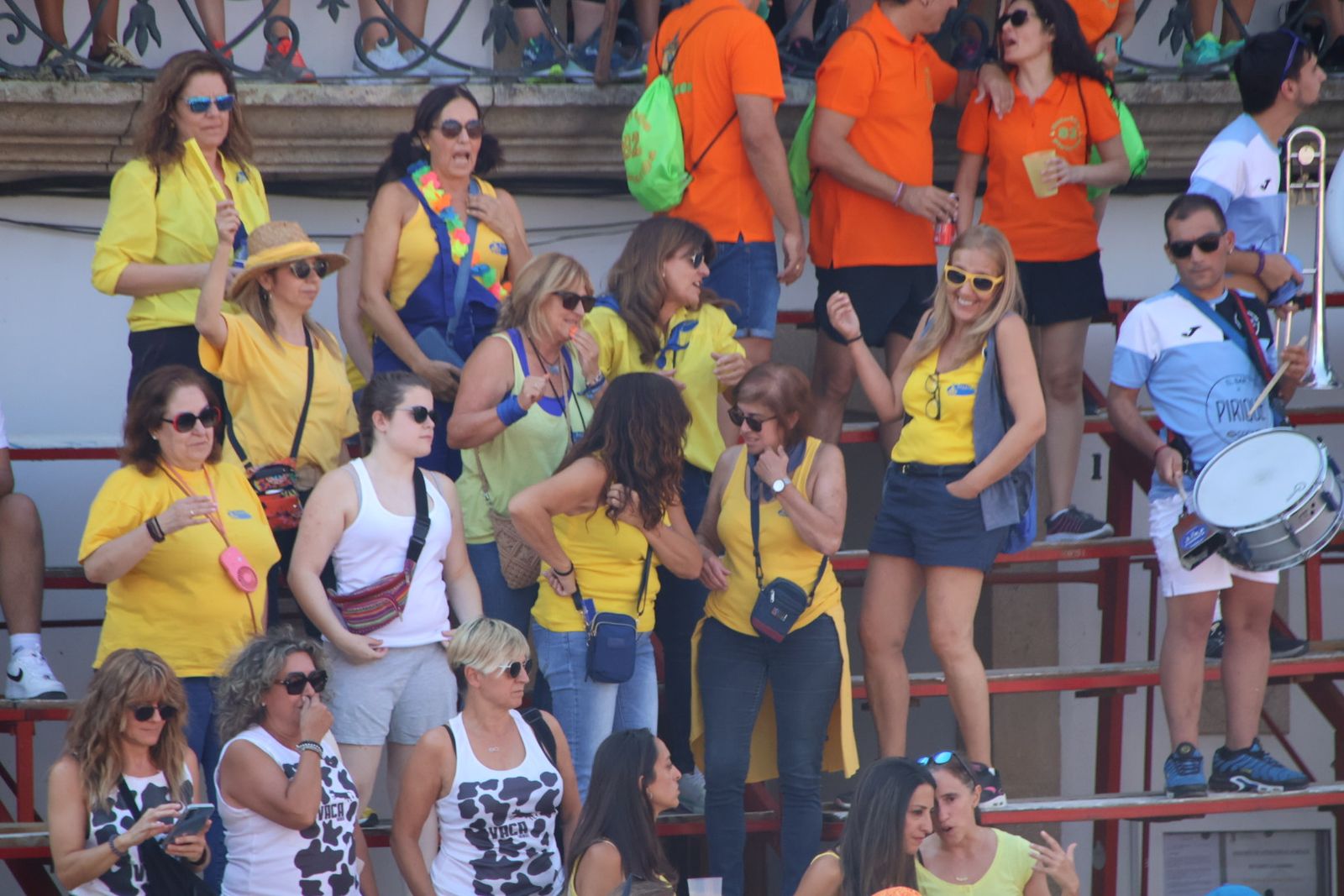 Lumbrales, encuentro de peñas, chupinazo