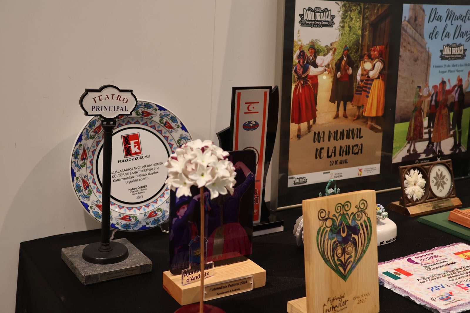 Los recuerdos de 70 años del grupo Doña Urraca en imágenes