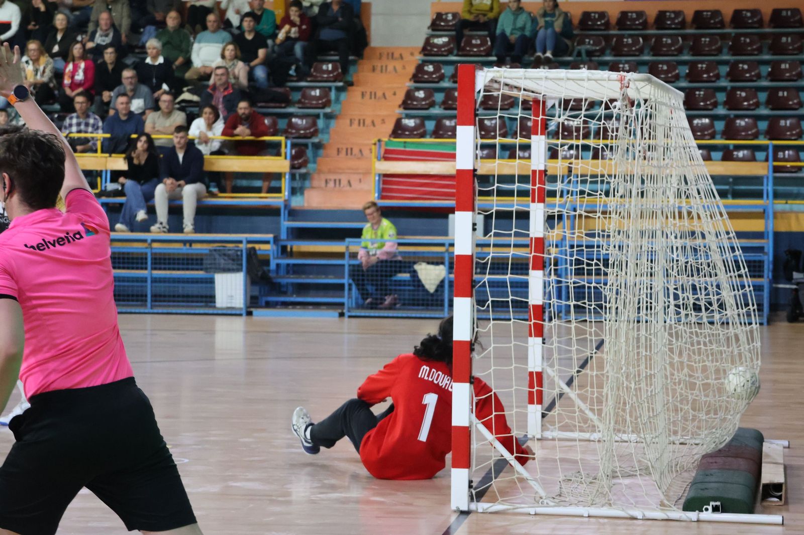 GALERÍA | El BM Zamora recibe en casa al Ciudad de Salamanca en un duelo muy ajustado