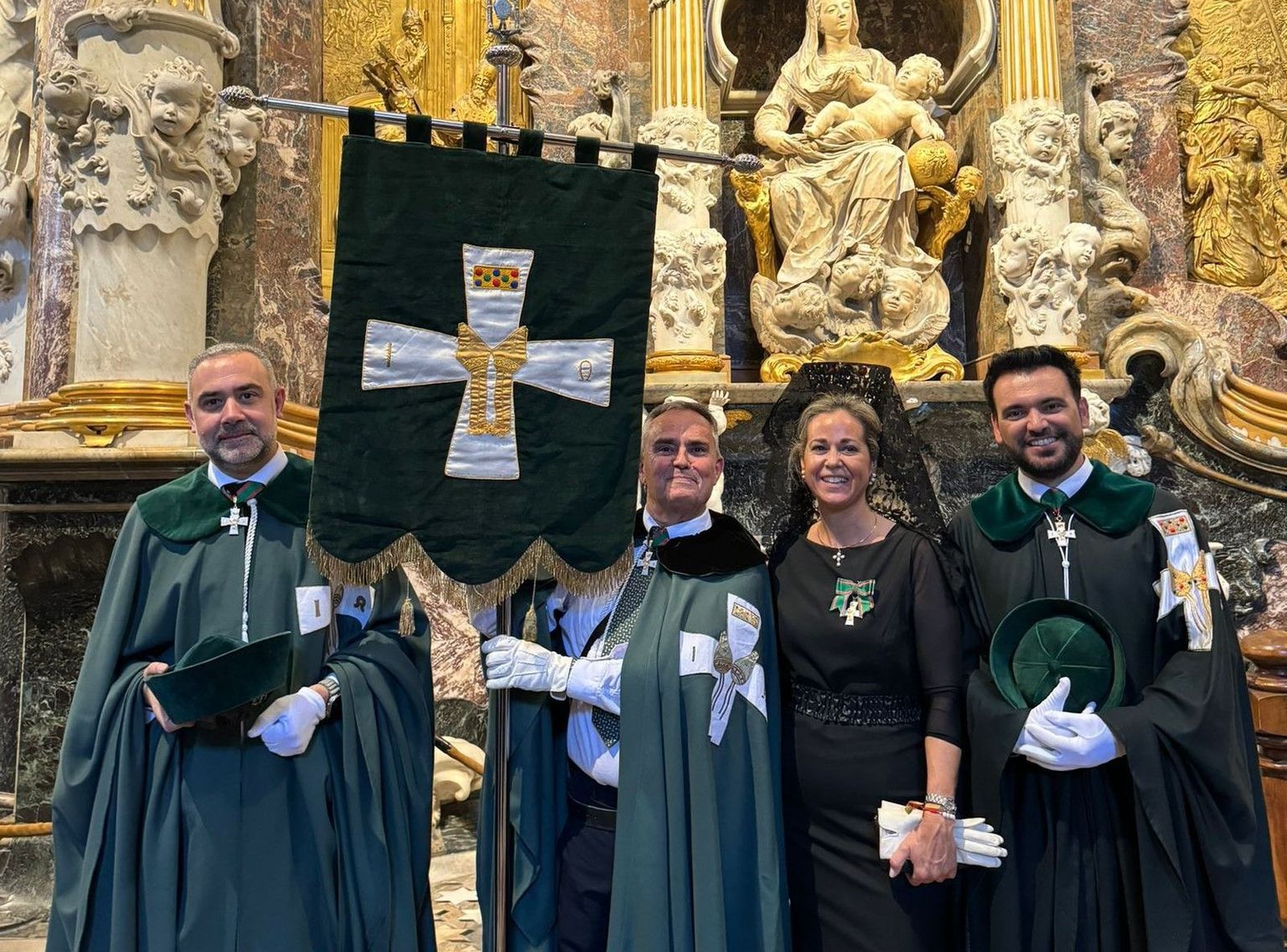 Miembros de los Caballeros Cubicularios de Zamora en Toledo