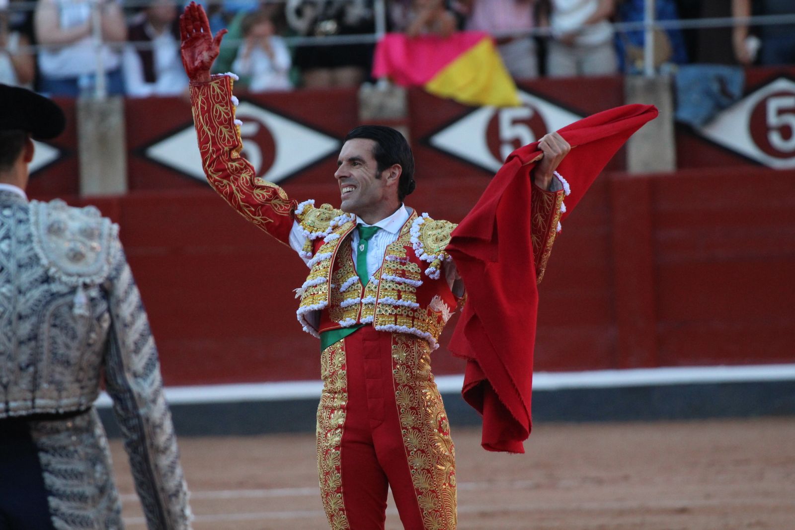 Emilio de Justo, Juan Ortega y Roca Rey inauguran el cartel de figuras en la feria de Salamanca: la corrida de Garcigrande en imágenes