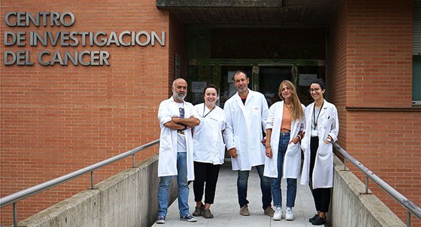 Científicos del Centro de Invetsigación del Cáncer