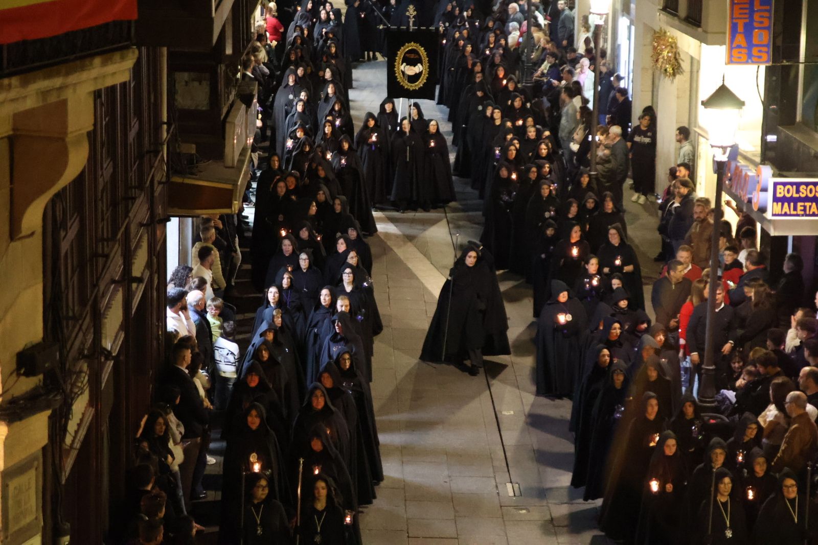 GALERÍA | Revive en imágenes la procesión de la Soledad