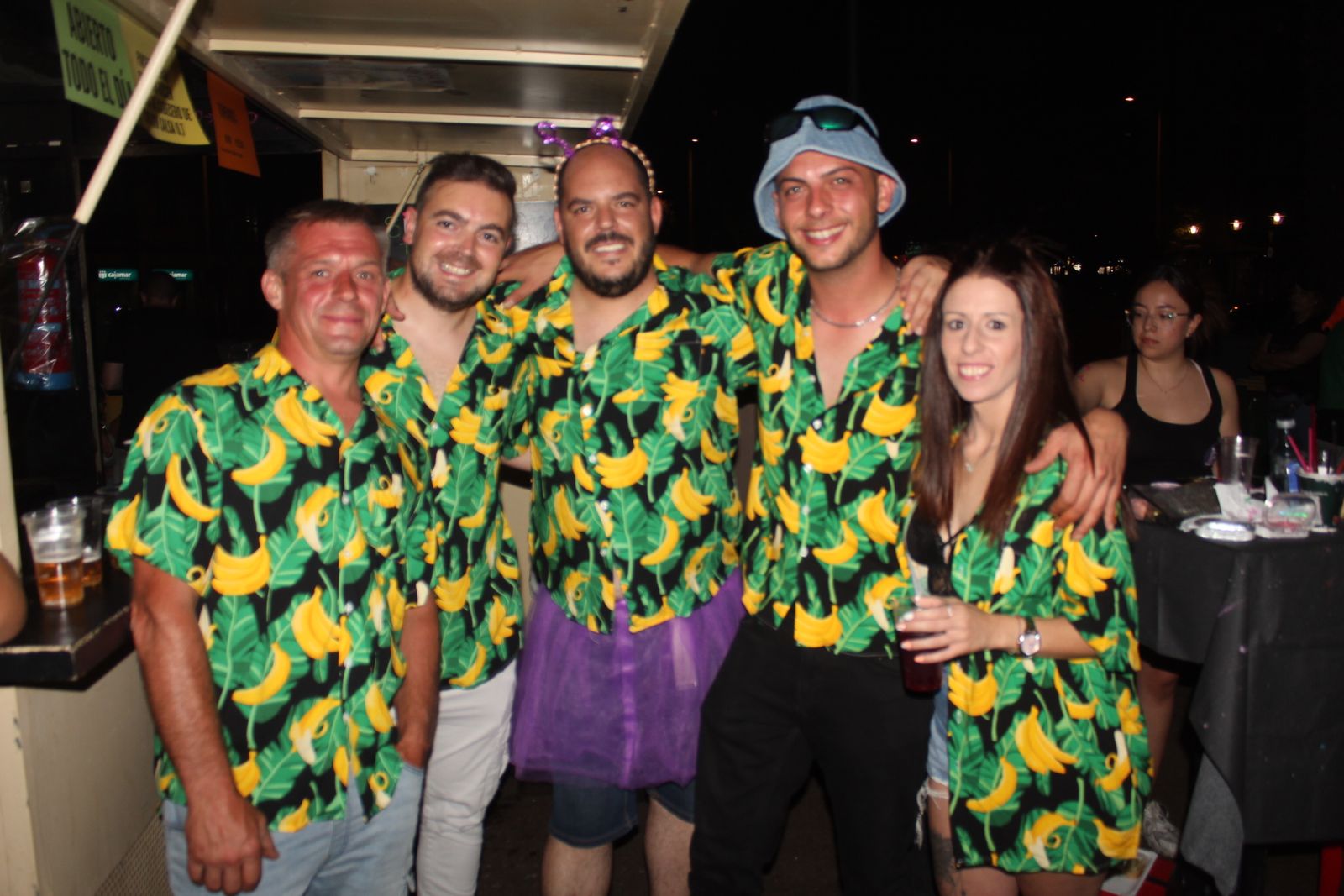 Ambiente en la Feria de Día en la tarde de este lunes