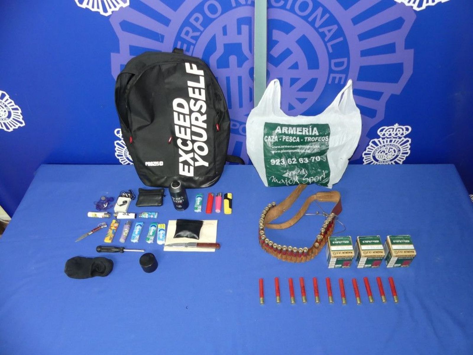 ROBOS INTERIOR VEHÍCULOS. PRENSA