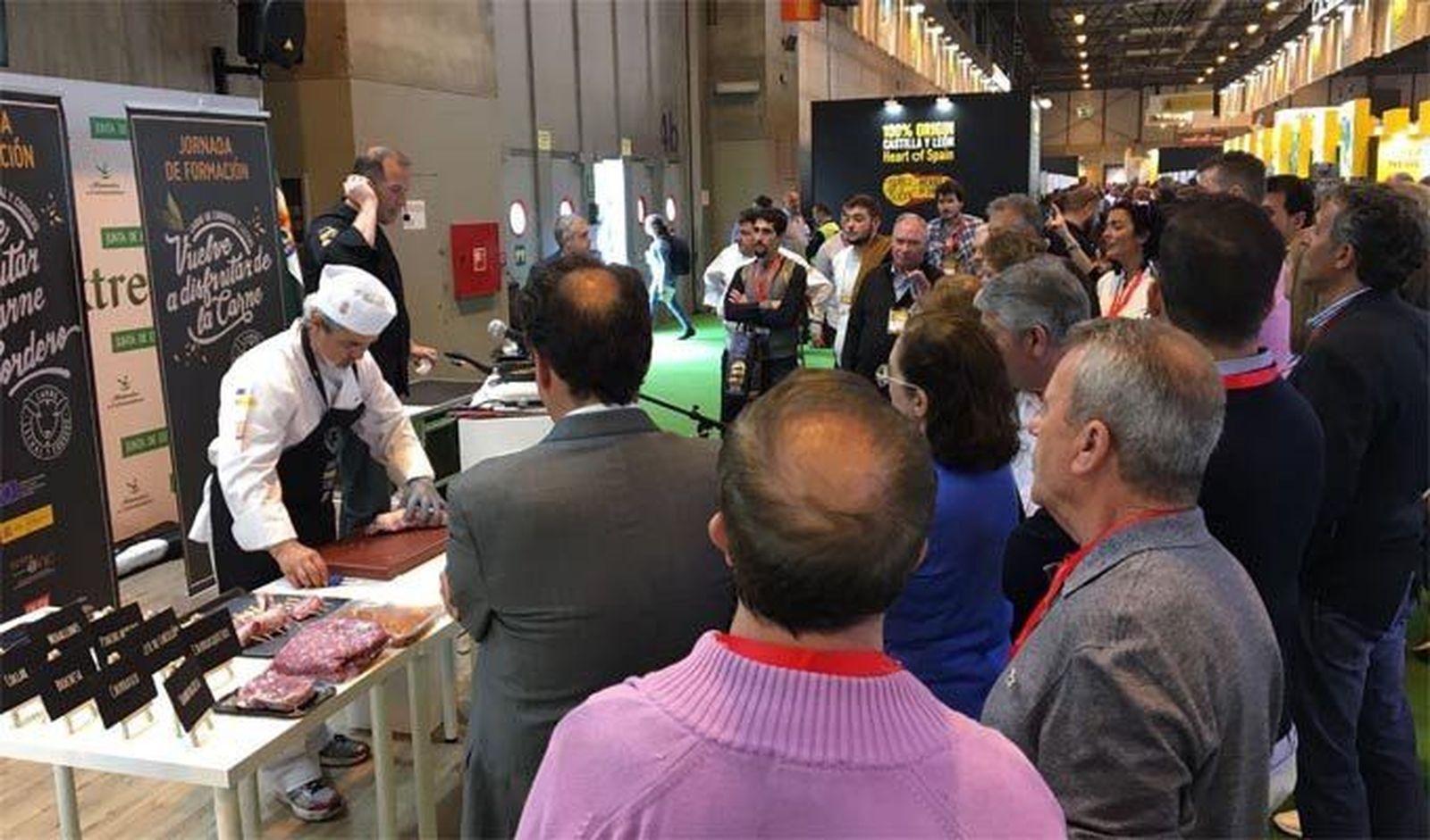 La nueva imagen de la carne de cordero causa gran expectación en el XXXI Salón de Gourmets