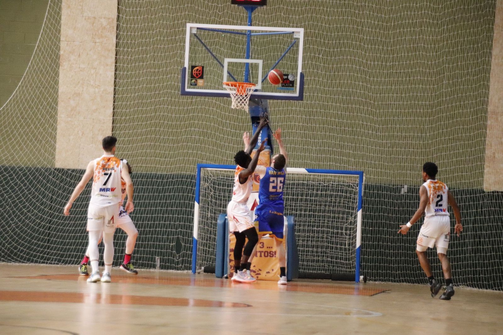 20220410190638-mg-1221