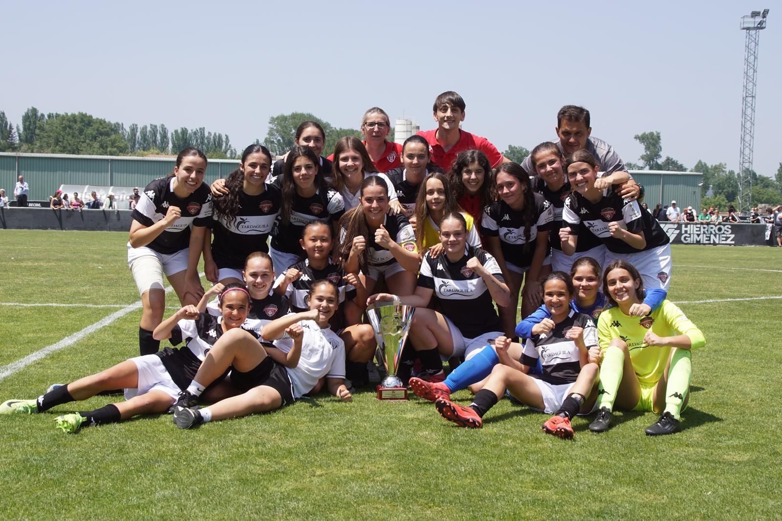 El Salamanca Fútbol Femenino cadete, campeón de Castilla y León