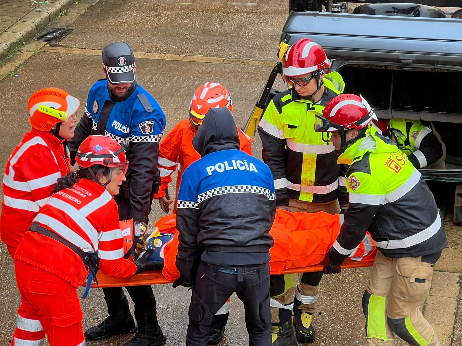 Formación continua de los efectivos zamoranos de emergencia para seguir salvando vivas