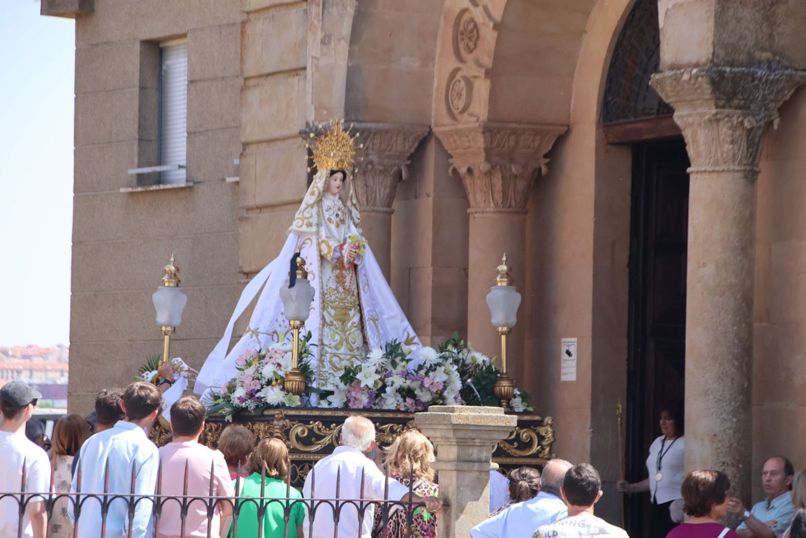 Misa y procesión de las fiestas de la Virgen de la Salud Misa y procesión de las fiestas de la Virgen de la Salud
