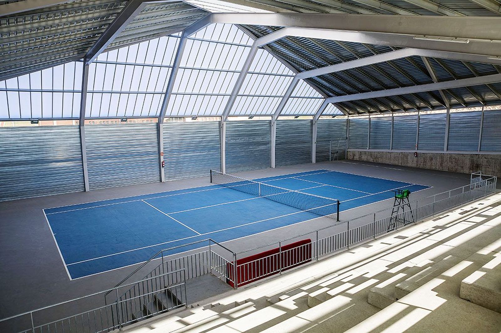 Pista de tenis cubierta de Carbajosa
