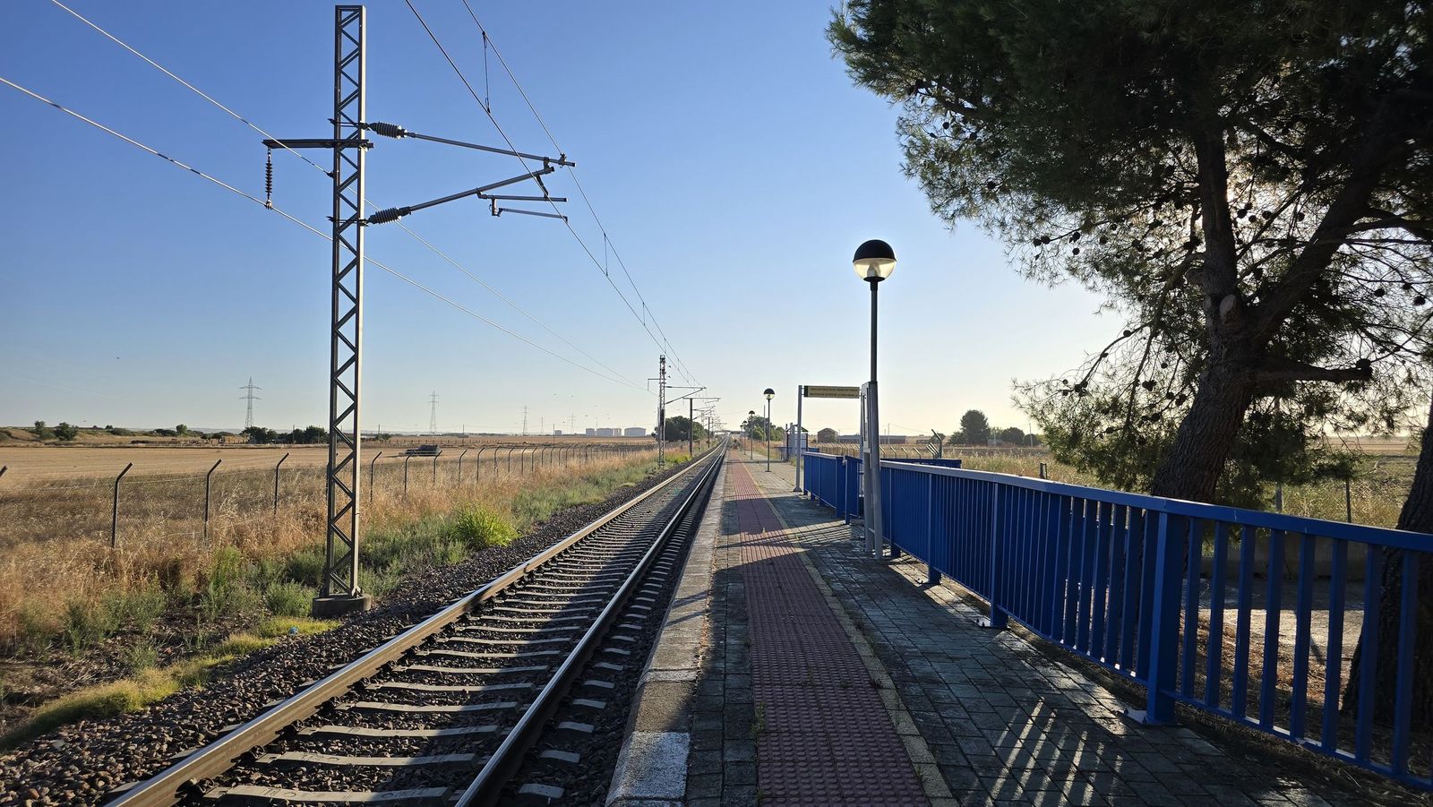 Fallecen dos personas arrolladas por un tren a la altura de Moriscos
