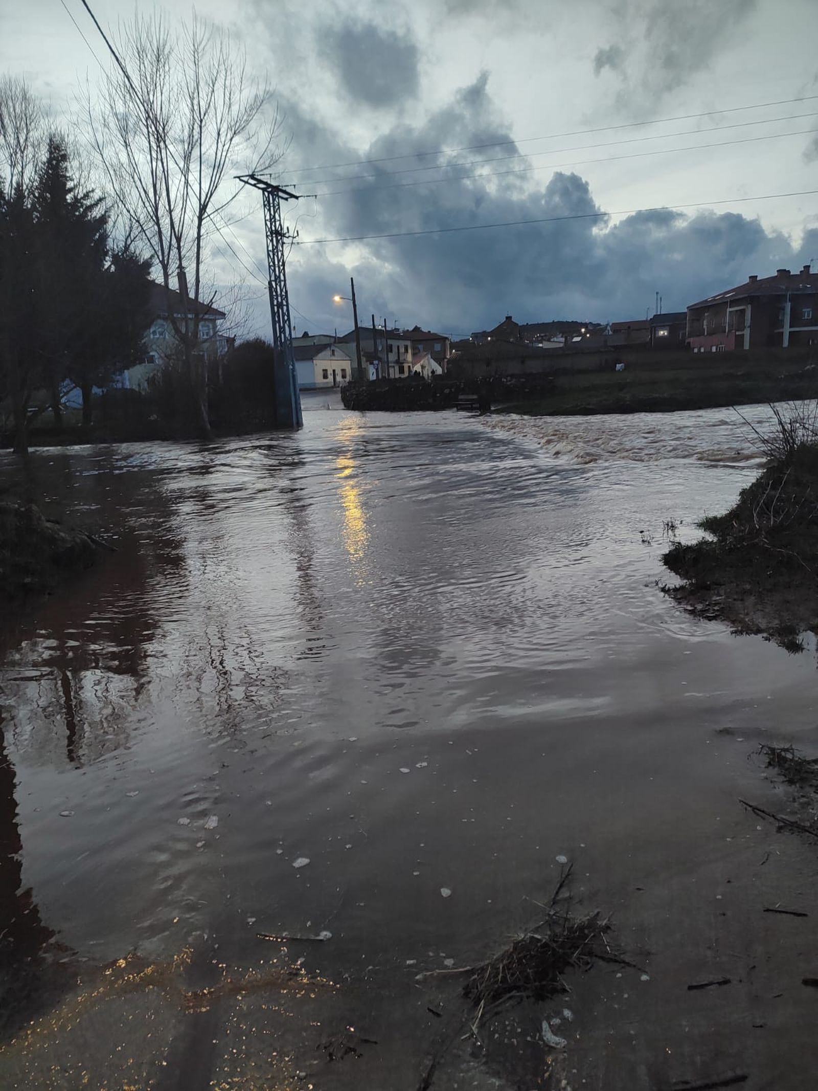Arroyo del Zurguén desbordado
