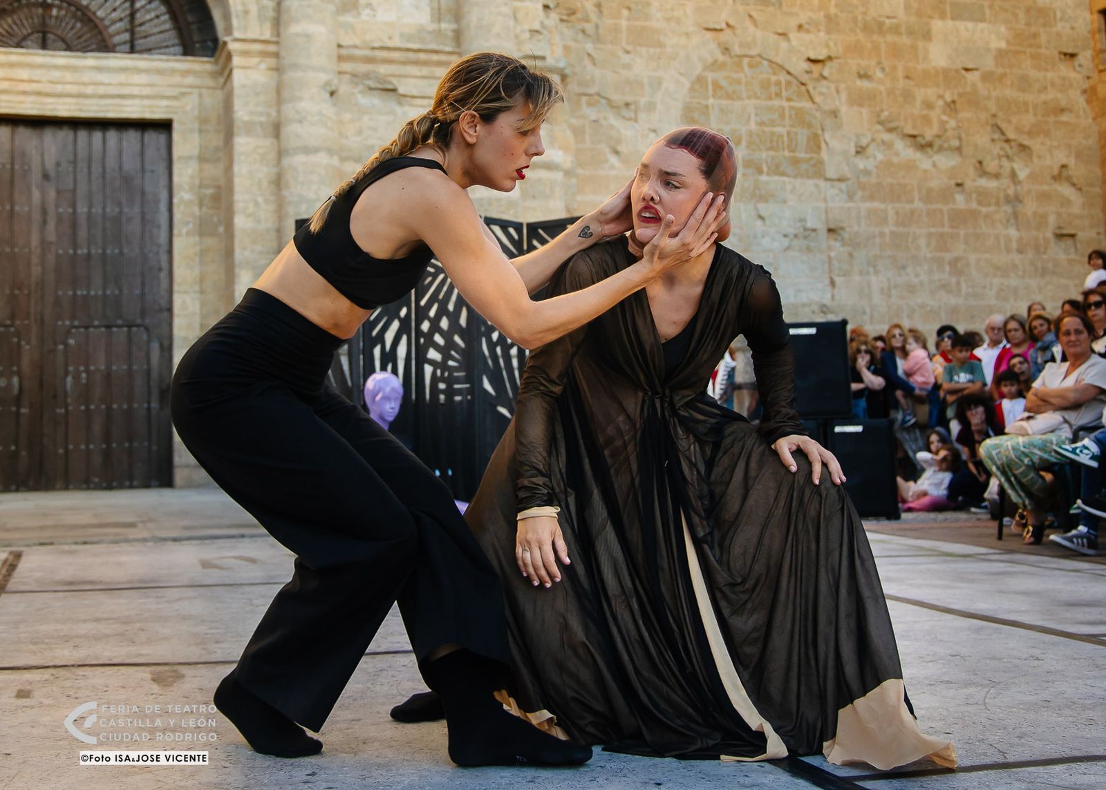 Tercera jornada de la Feria de Teatro de Castilla y León en Ciudad Rodrigo (2).jpg