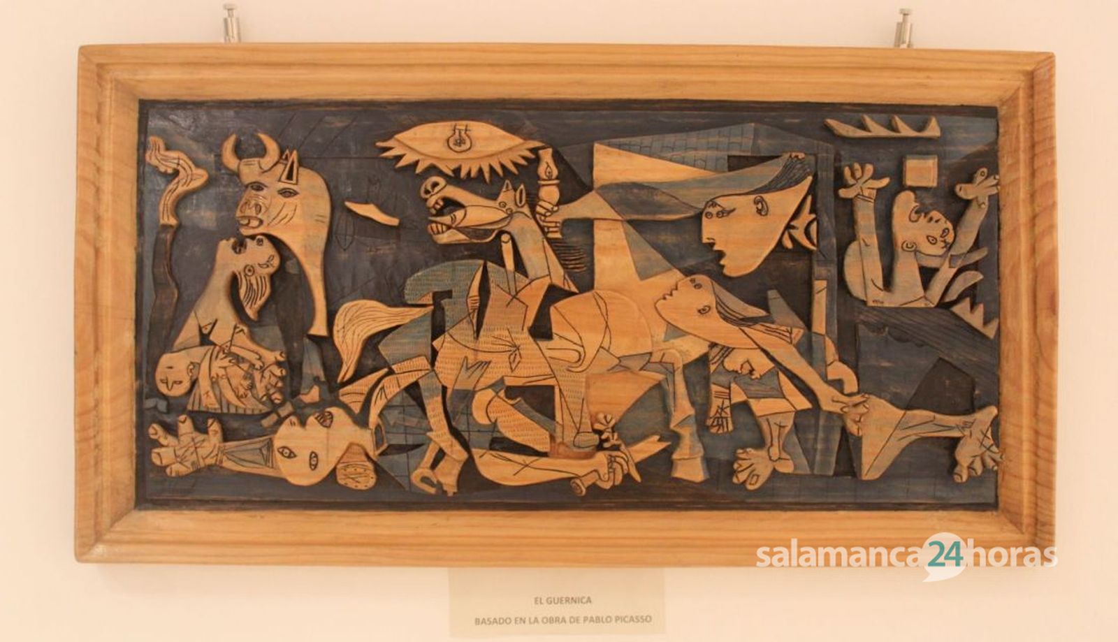 Exposición de tallas de madera.