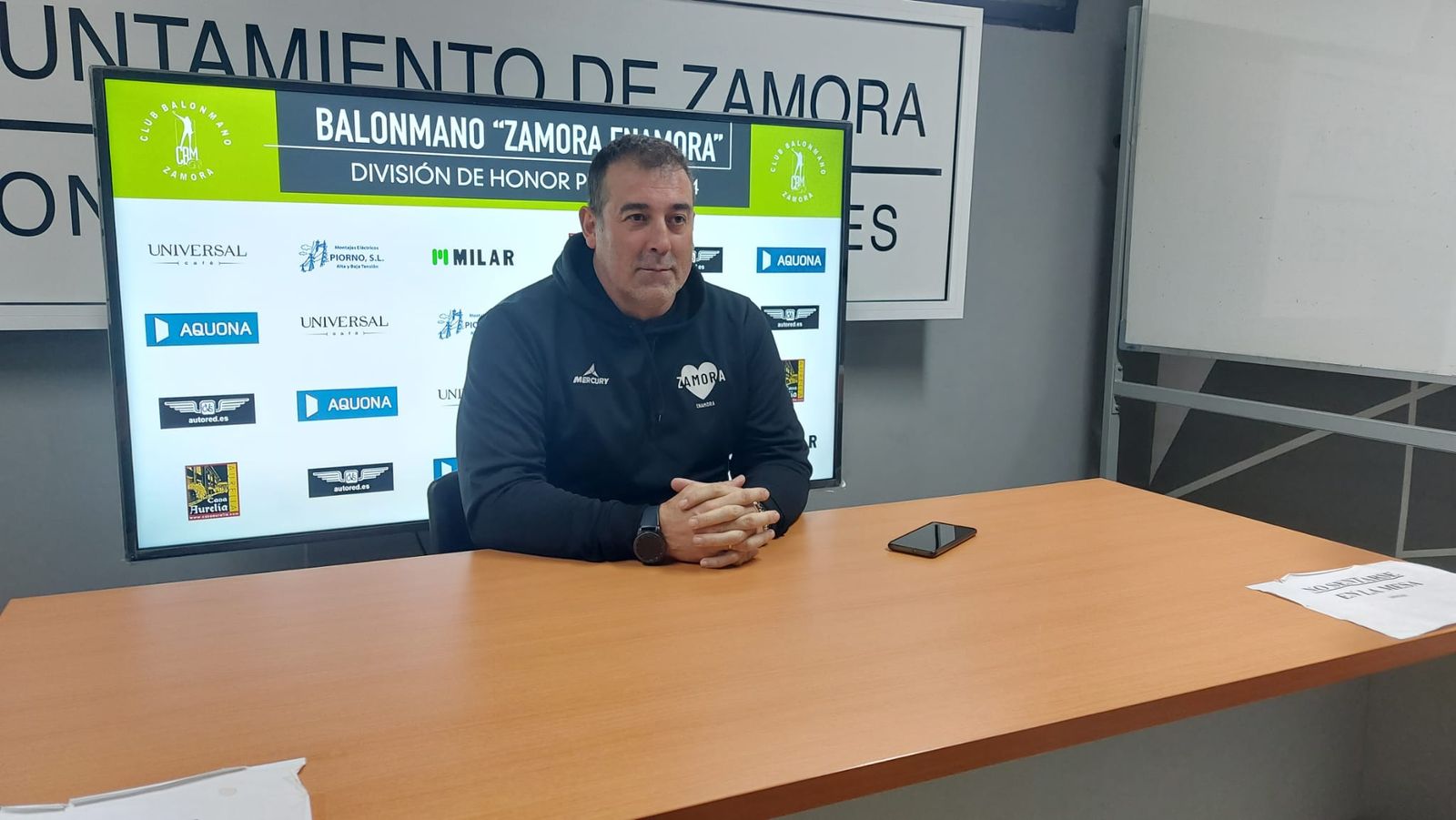 Fran González durante la rueda de prensa