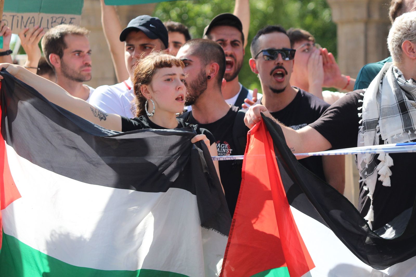 Protestas por Palestina al paso de la Vuelta Ciclista a España por Salamanca