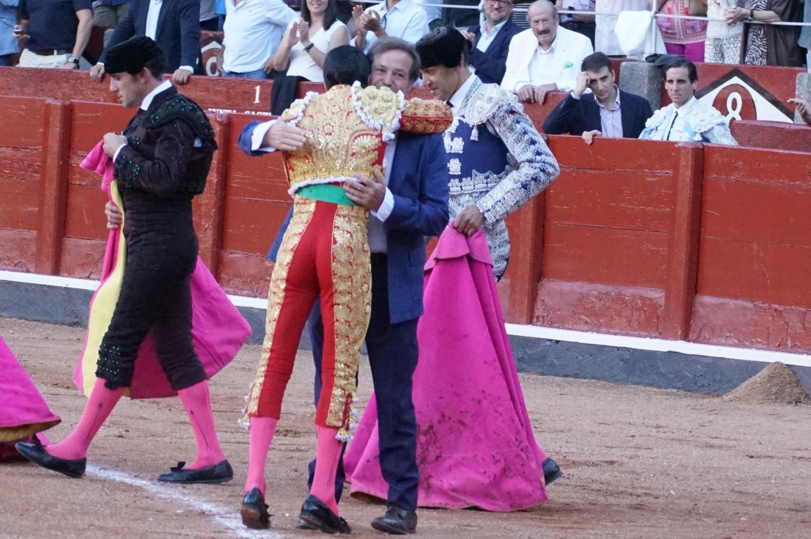 Emilio de Justo, Juan Ortega y Roca Rey inauguran el cartel de figuras en la feria de Salamanca: la corrida de Garcigrande en imágenes
