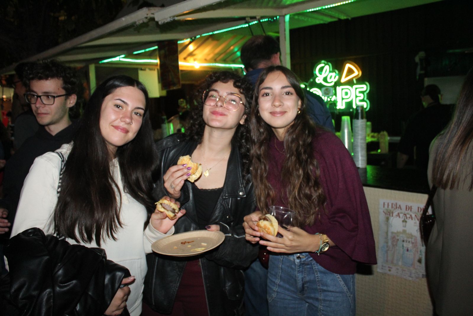 Los salmantinos llenan las casetas de la Feria de Día en la tarde-noche de este sábado