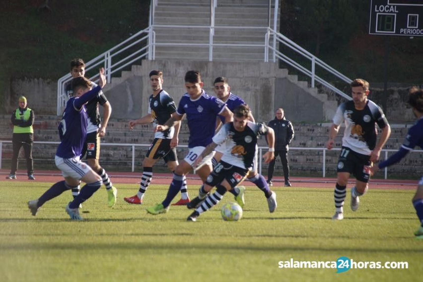 C298B95A 1104 4952 87F9 B03DA6C35A1F